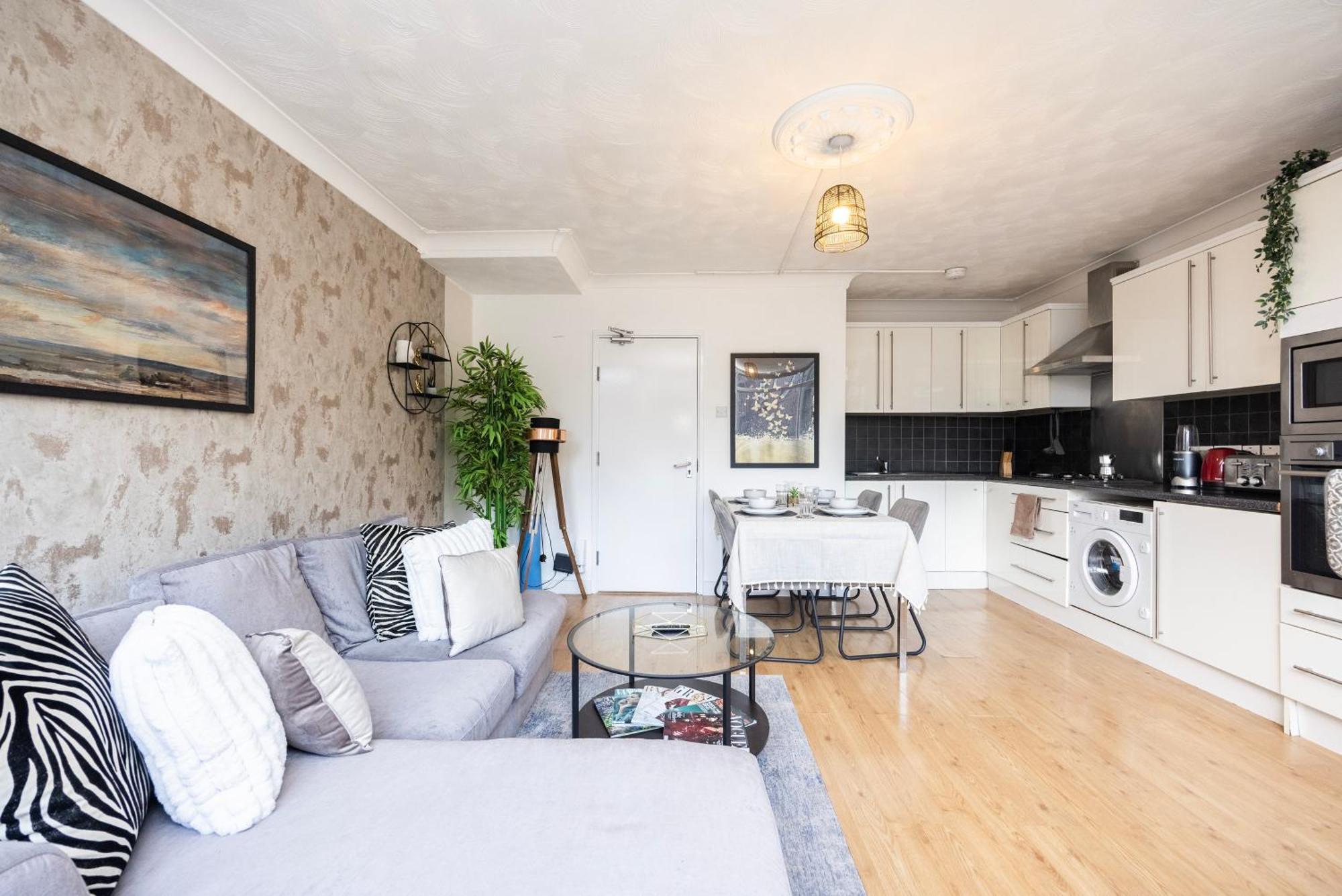 Trendy 4 Bed Apartment Near Vibrant Shoreditch W Balcony And Walking Distance To Tube Londres Exterior foto